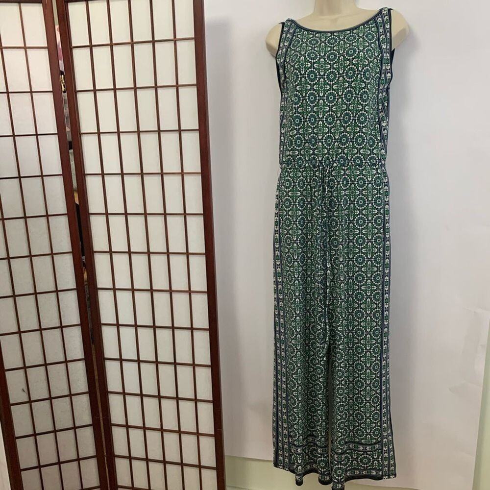 NWT JUMPSUIT MAX STUDIO FLORAL SIZE XS